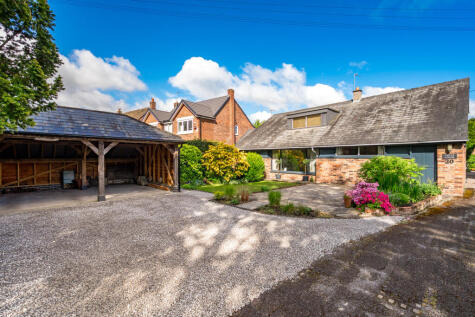 Knutsford Road, Wilmslow, Cheshire, SK9