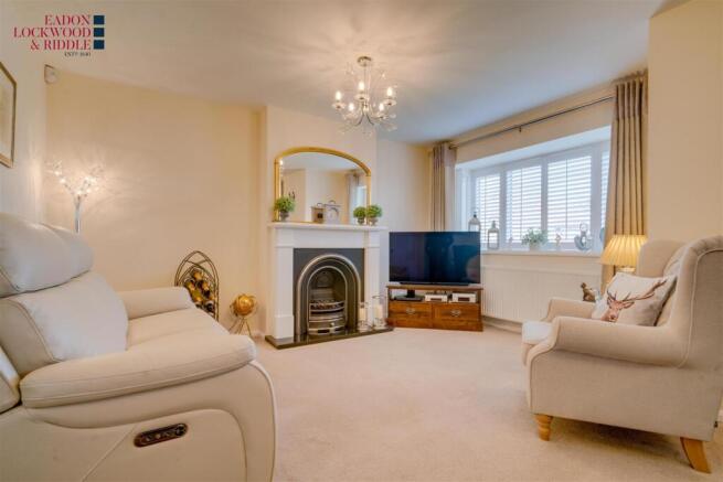 2 bed Bungalow for sale Image 5