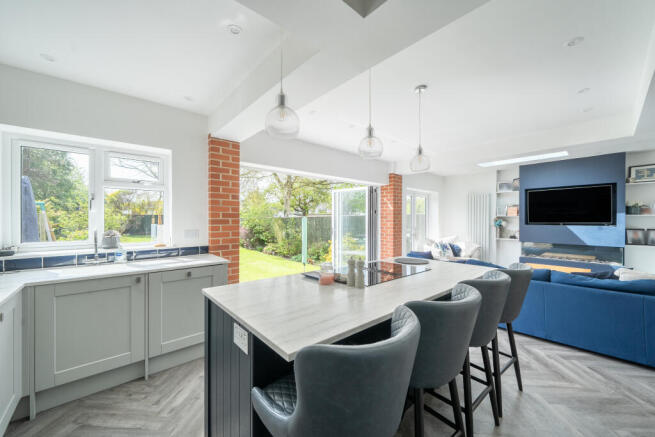 1446642669e0deb386864