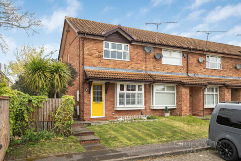 Lysander Close, Woodley, RG5
