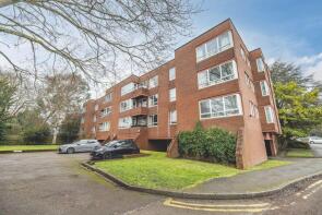 8, Cornel House, Osborne Road, Windsor SL4 3SQ