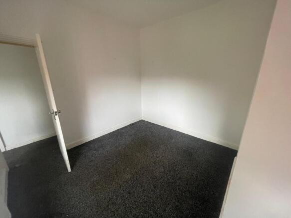 3 bed Terraced for sale Image 8