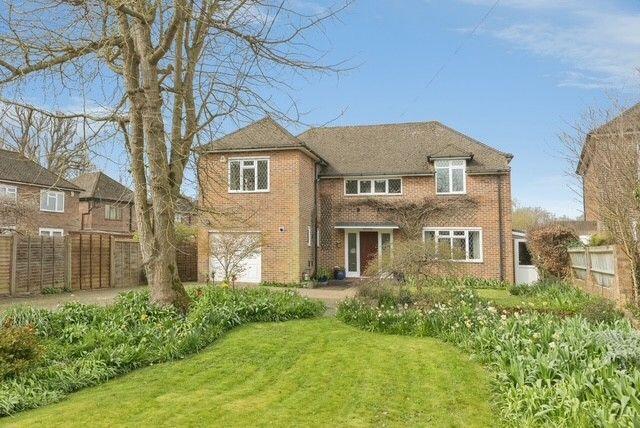 4-bed detached on Ash Road, Hartley, Longfield, DA3 7EF, £750,000