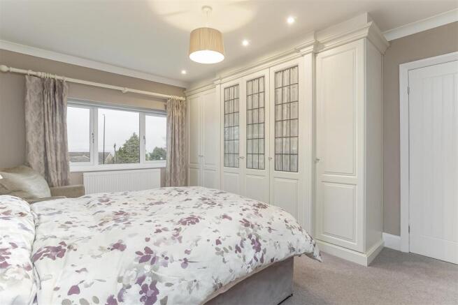 3 bed Detached for sale Image 11