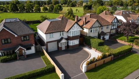 Between Streets, Cobham, Surrey, KT11