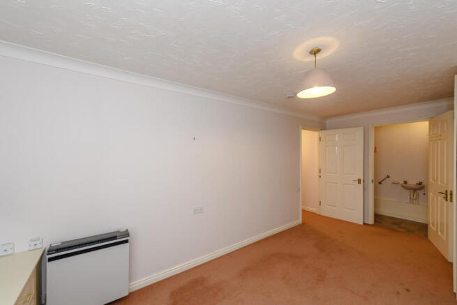 8396834-interior04