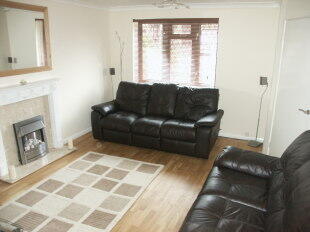 14'4 x 11'11 Lounge