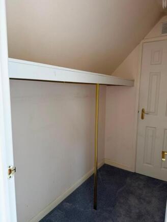 4 bed Detached to rent Image 11
