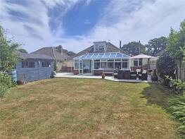 57, Oakwood Avenue, Ashley, New Milton BH25 5DZ