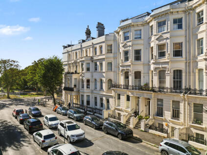Palmeira Avenue, Hove