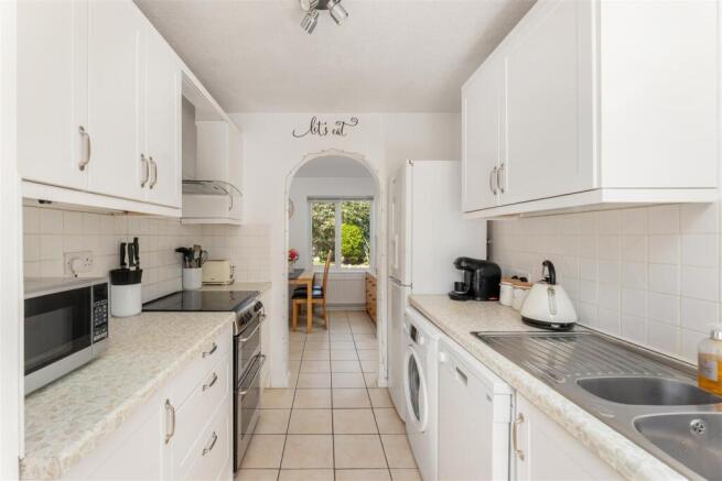 4 Sycamore Drive, Banbury-5.jpg