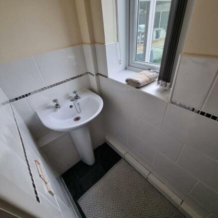 Downstairs WC.jpg