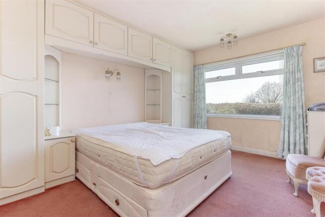 2 bed Semi-Detached Bungalow for sale Image 12
