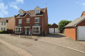 5, Croome Close, Redhouse, Swindon SN25 2AF