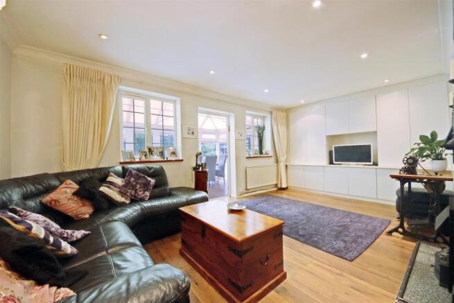 Living Room.jpg