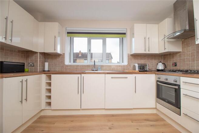 2 bed Semi-Detached for sale Image 5