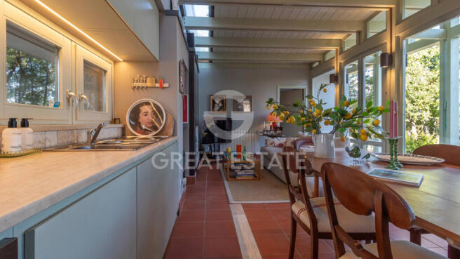 Interno