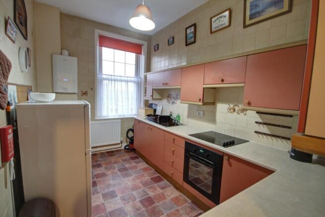 2 bed Apartment for sale Image 4