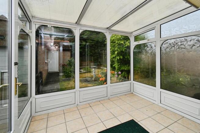 2 bed Semi-Detached Bungalow for sale Image 4