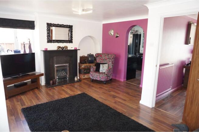 Lounge/Dining Room