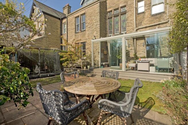 6 bed Terraced for sale Image 10