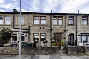 834, New Hey Road, Outlane, Huddersfield HD3 3YW