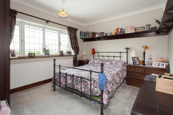 BEDROOM 2