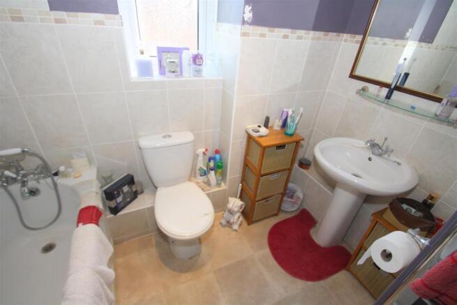 Bathroom.JPG