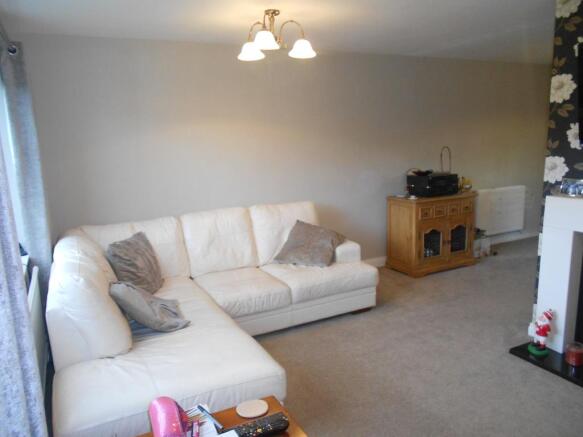 Lounge 1