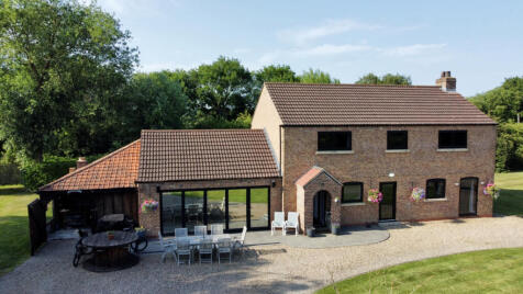 Cliffe Road, North Newbald, YO43 4SR