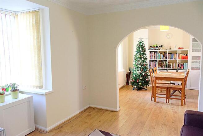 through lounge1.jpg