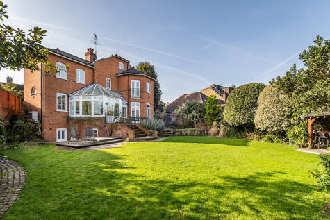 Twickenham Road, Teddington, TW11