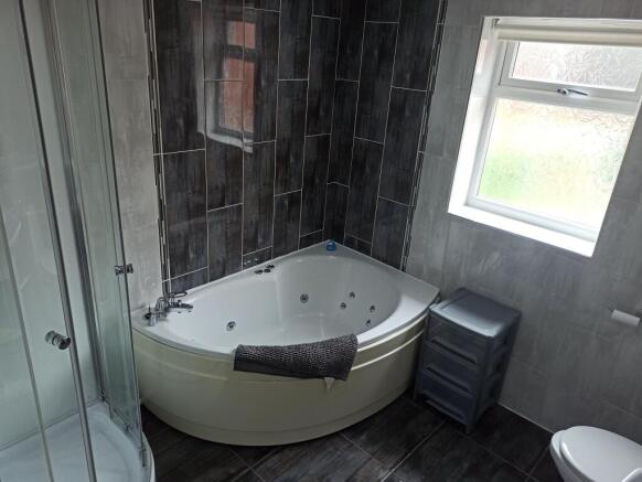 6 bed Terraced to rent Image 11