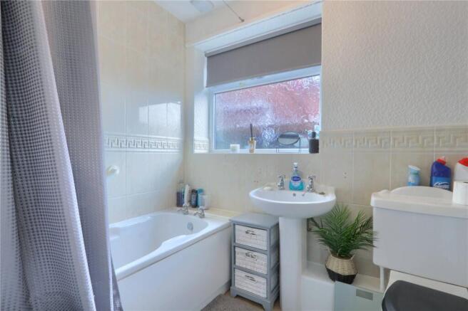 2 bed Bungalow for sale Image 12