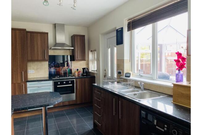Kitchen/Breakfast