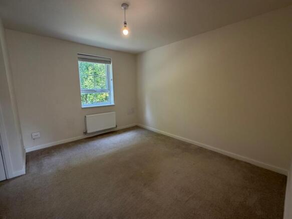 2 bed House to rent Image 7
