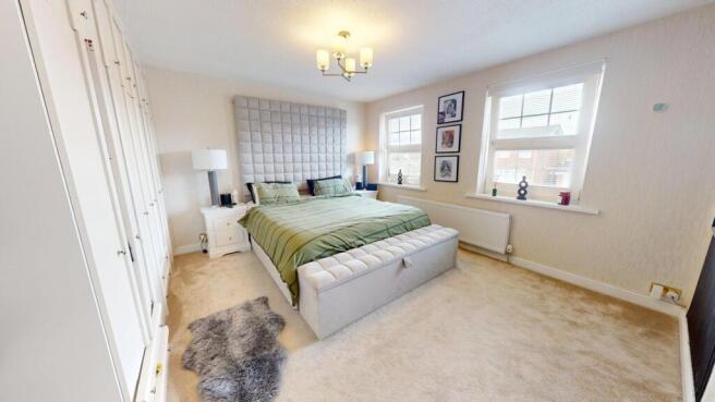 4 bed Detached for sale Image 11