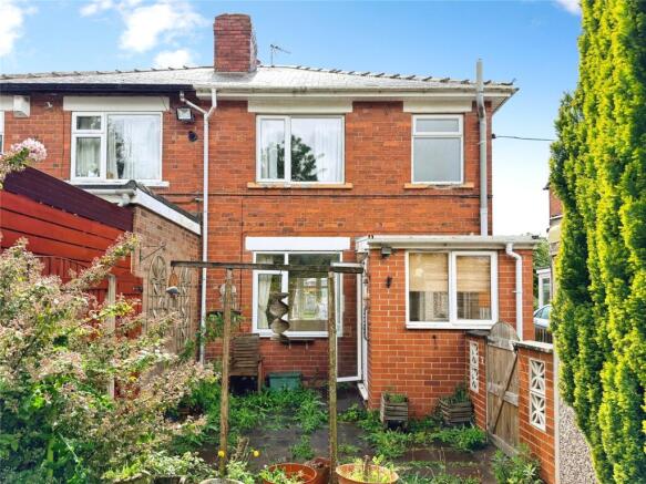 3 bed Semi-Detached for sale Image 8