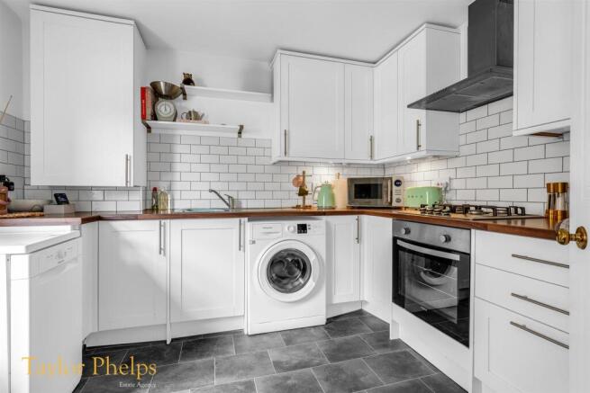 Millacres, Ware - Ground Floor With Two Double Bedrooms photo 4