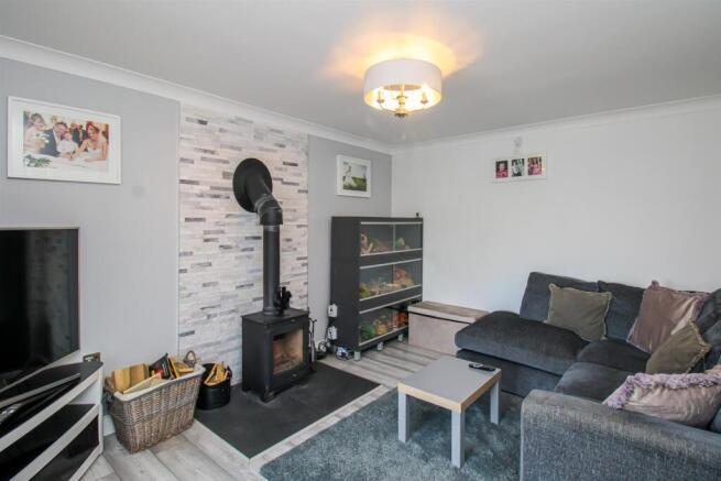 4 bed Detached for sale Image 9