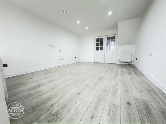 Park Farm Road, Great Barr, Birmingham photo 4