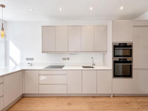 2 bed Apartment for sale Image 7
