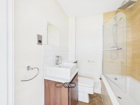 1 bed Apartment to rent Image 7