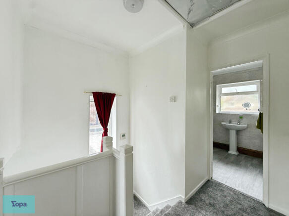 3 bed Semi-Detached for sale Image 11