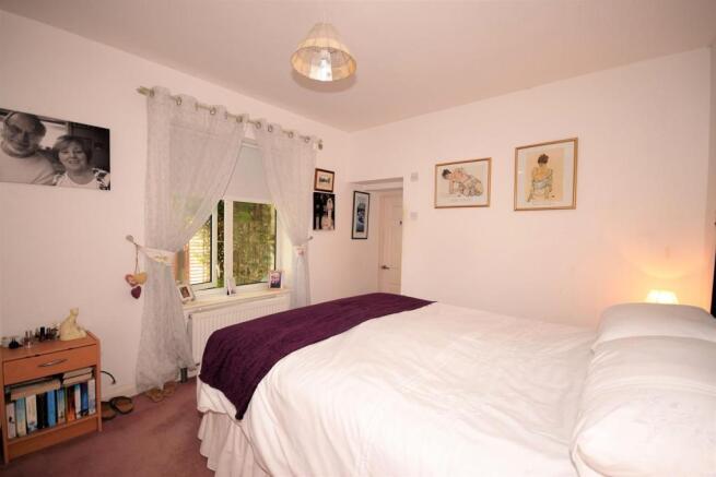 BED1.jpg