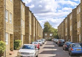 13, Rochelle Close, London SW11 2RU