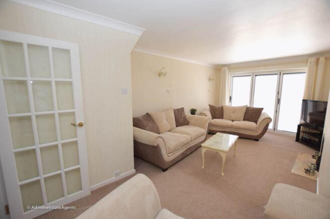6 Rosebank