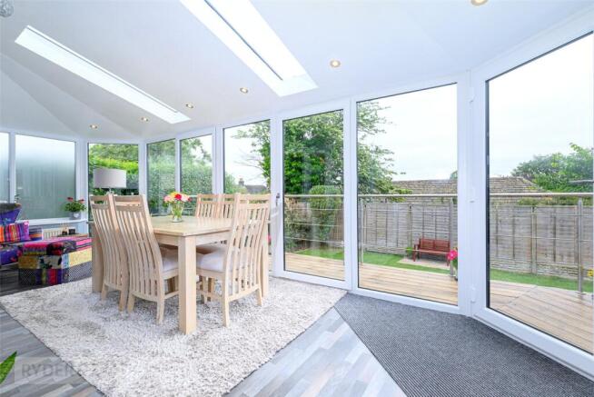4 bed Detached for sale Image 7