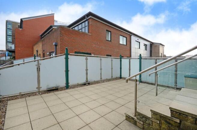 1 bed Apartment for sale Image 6