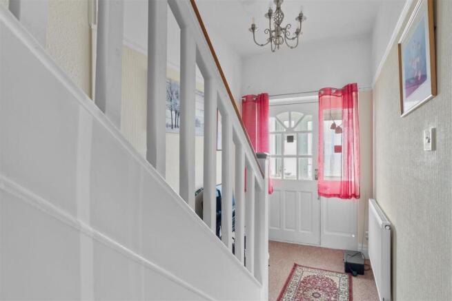 3 bed Terraced for sale Image 9